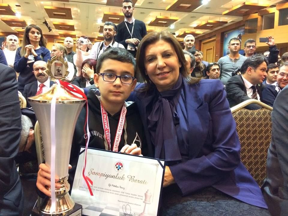 SATRANÇTA GURURUMUZ OLDULAR