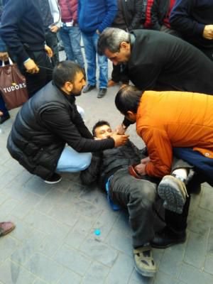 SİLAHLA VURDU KAÇTI