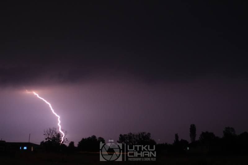 ŞİMŞEKLERİN MUHTEŞEM DANSI