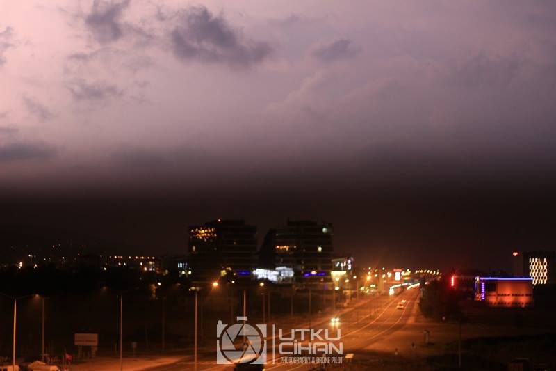 ŞİMŞEKLERİN MUHTEŞEM DANSI