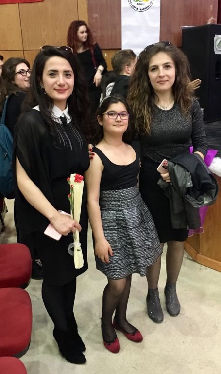 SÖYLEDİĞİ ŞARKIYLA BÜYÜK İLGİ GÖRDÜ