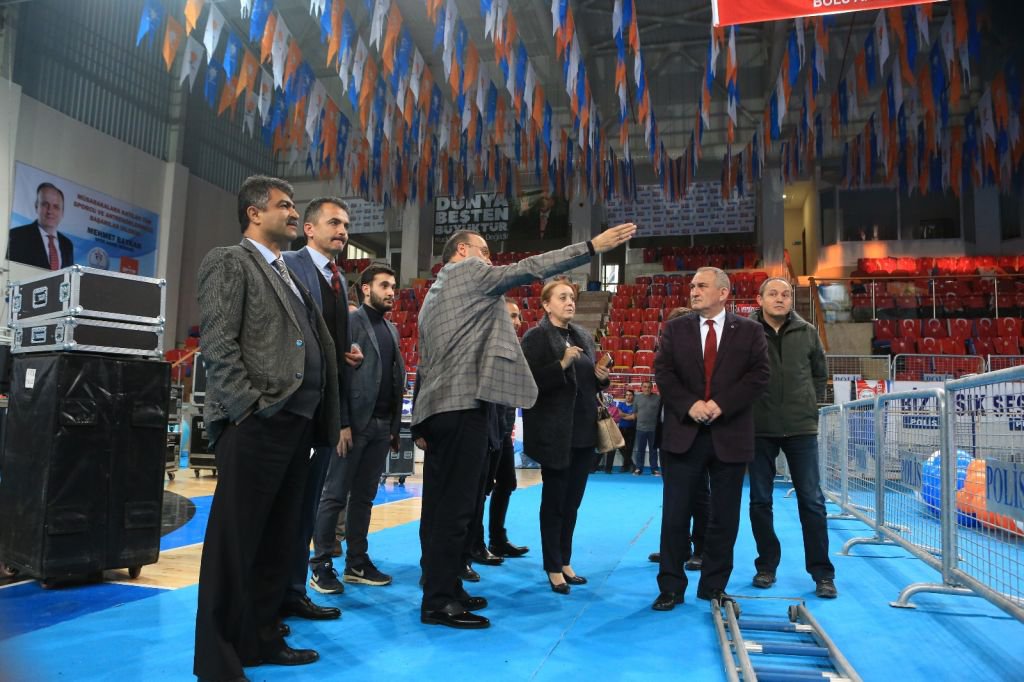 SALON GELİN GİBİ SÜSLENDİ