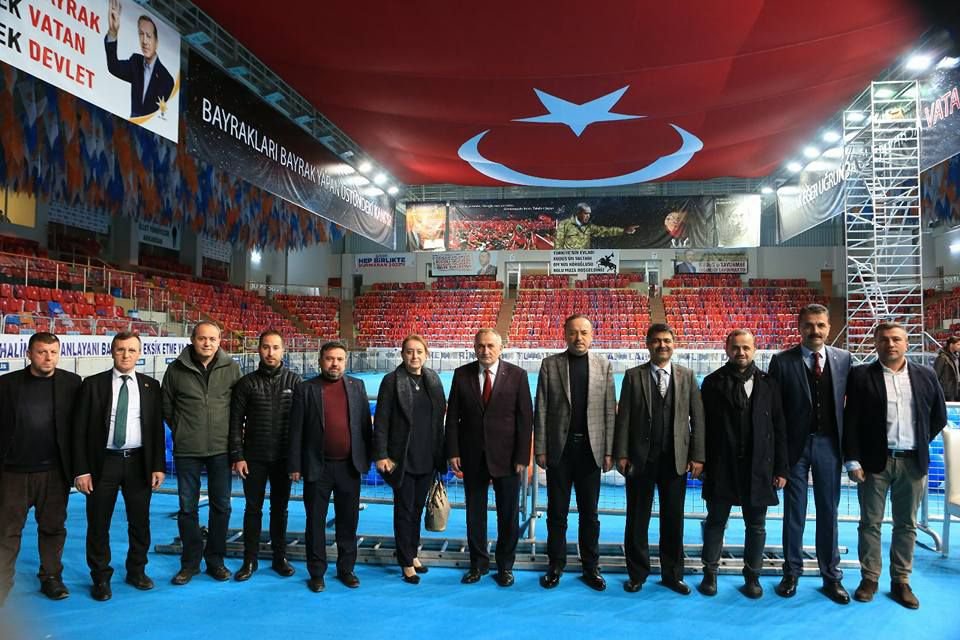 SALON GELİN GİBİ SÜSLENDİ