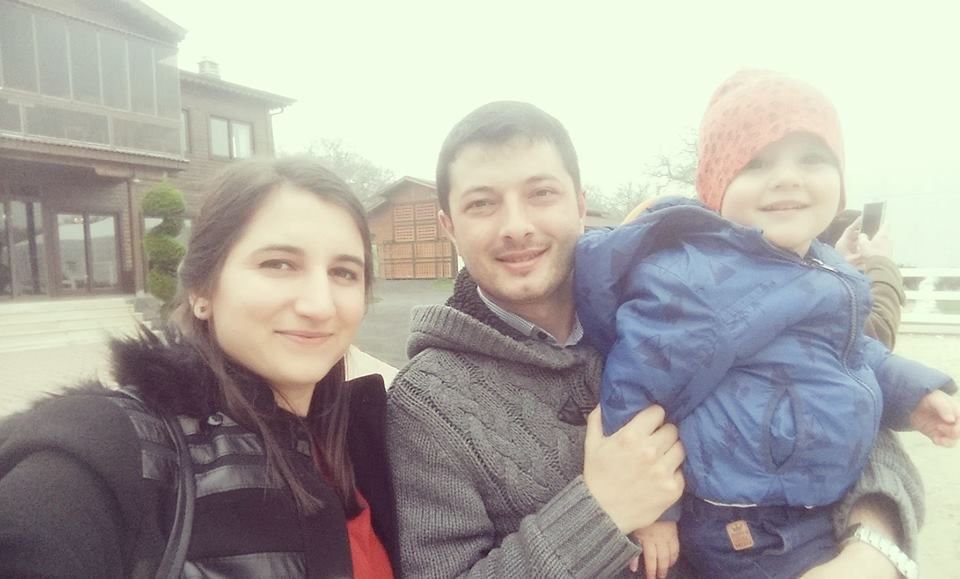 TRAFİK CANAVARI BİR AİLEYİ YOK ETTİ