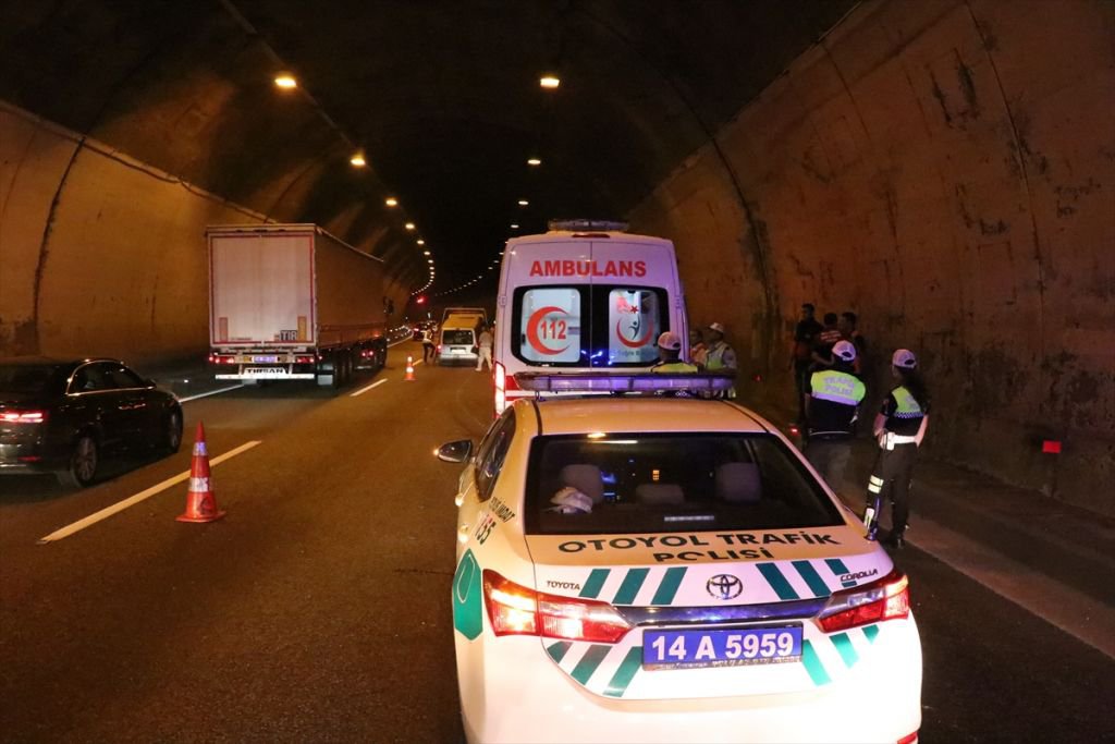 TÜNELİN İÇİNDE FECİ KAZA