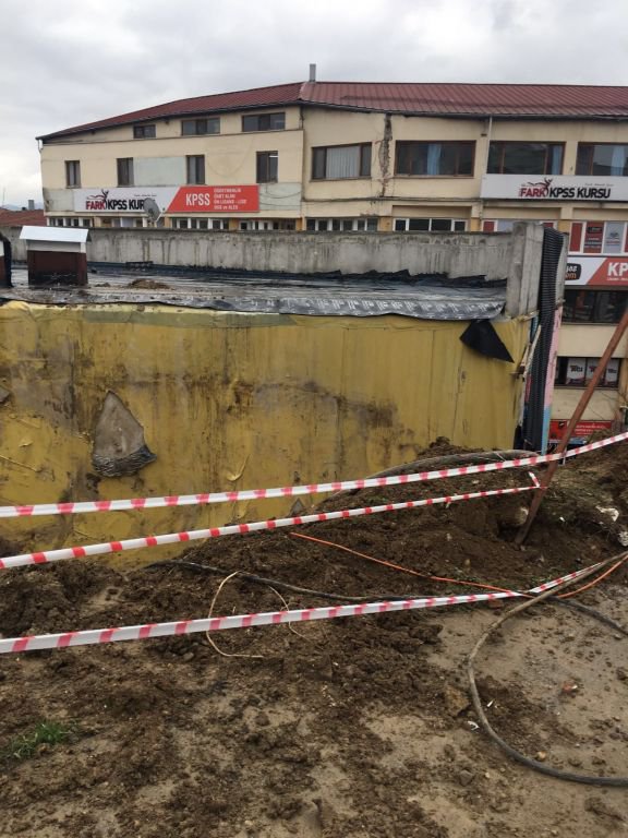 TÜRK TELEKOM'A AİT HATLAR KOPTU