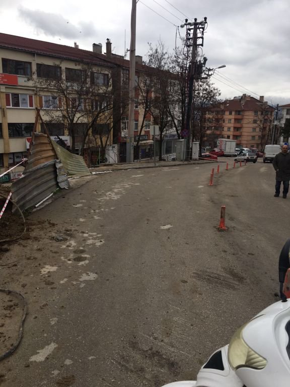 TÜRK TELEKOM'A AİT HATLAR KOPTU