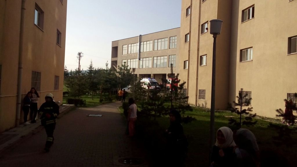 ÜTÜ, YANGIN ÇIKARDI