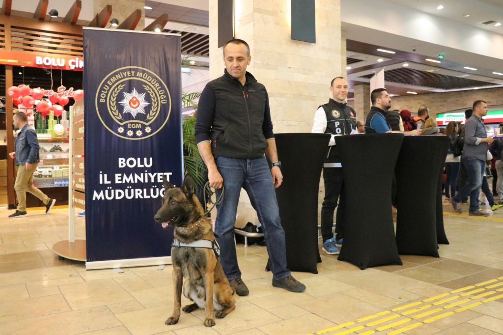 UYUŞTURUCU İLE MÜCADELE HIZ KESMEDEN DEVAM EDİYOR