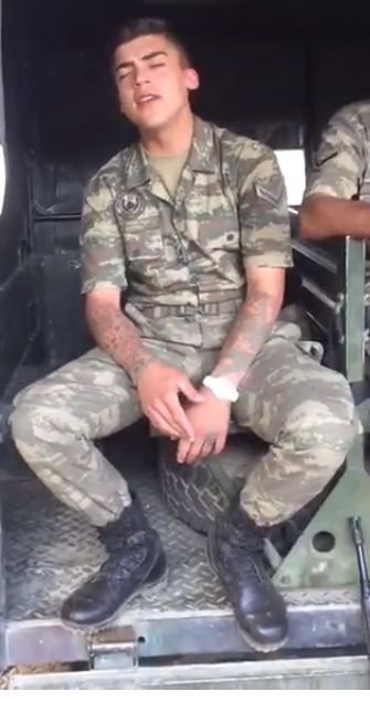 VİDEO HABER - ERAY SÖYLEDİ, SEVENLERİ AĞLADI