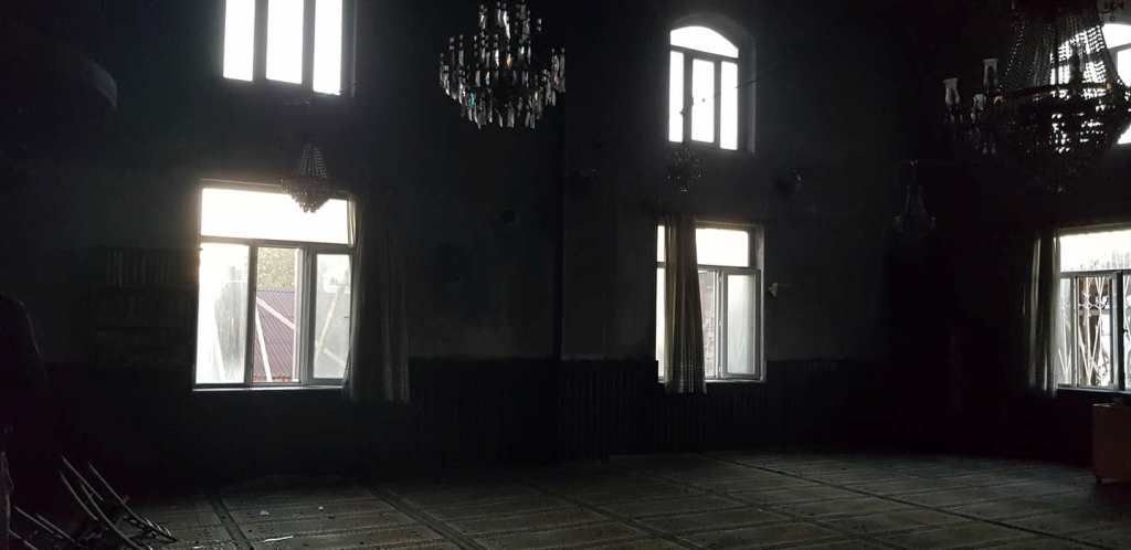 YANAN CAMİ BÜYÜK HASAR GÖRDÜ