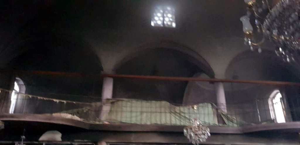 YANAN CAMİ BÜYÜK HASAR GÖRDÜ