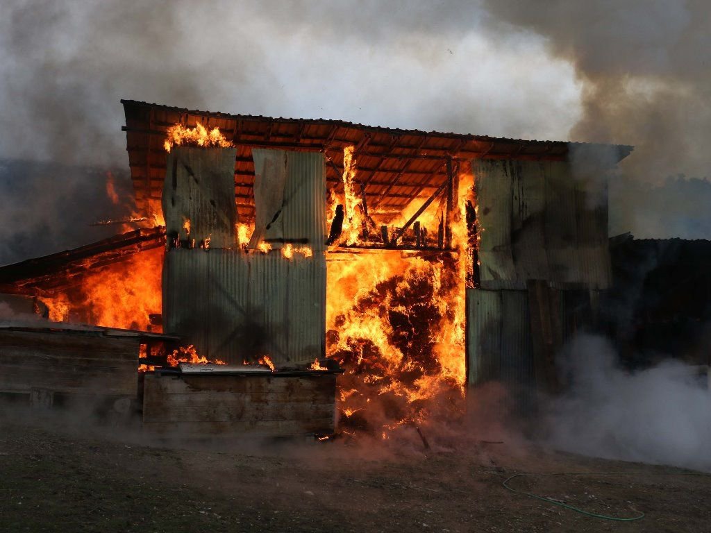 YANGINLARIN ARDI ARKASI KESİLMİYOR