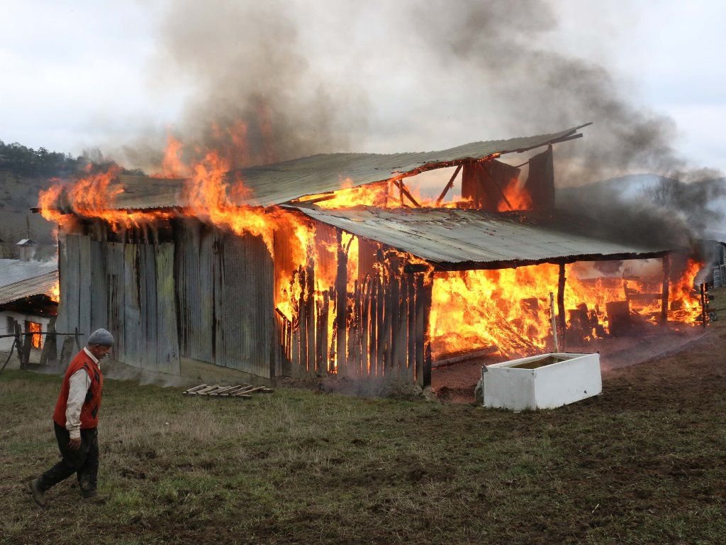 YANGINLARIN ARDI ARKASI KESİLMİYOR