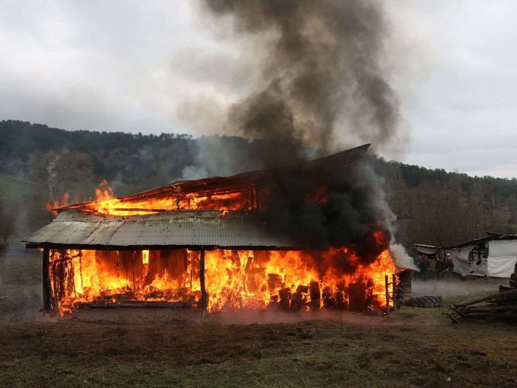 YANGINLARIN ARDI ARKASI KESİLMİYOR