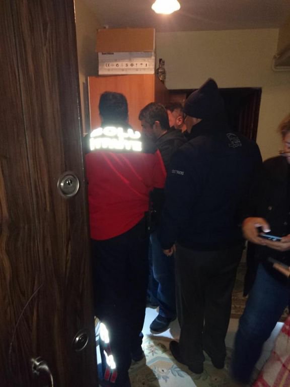 YAŞLI ADAM İÇİN MAHALLE AYAĞA KALKTI