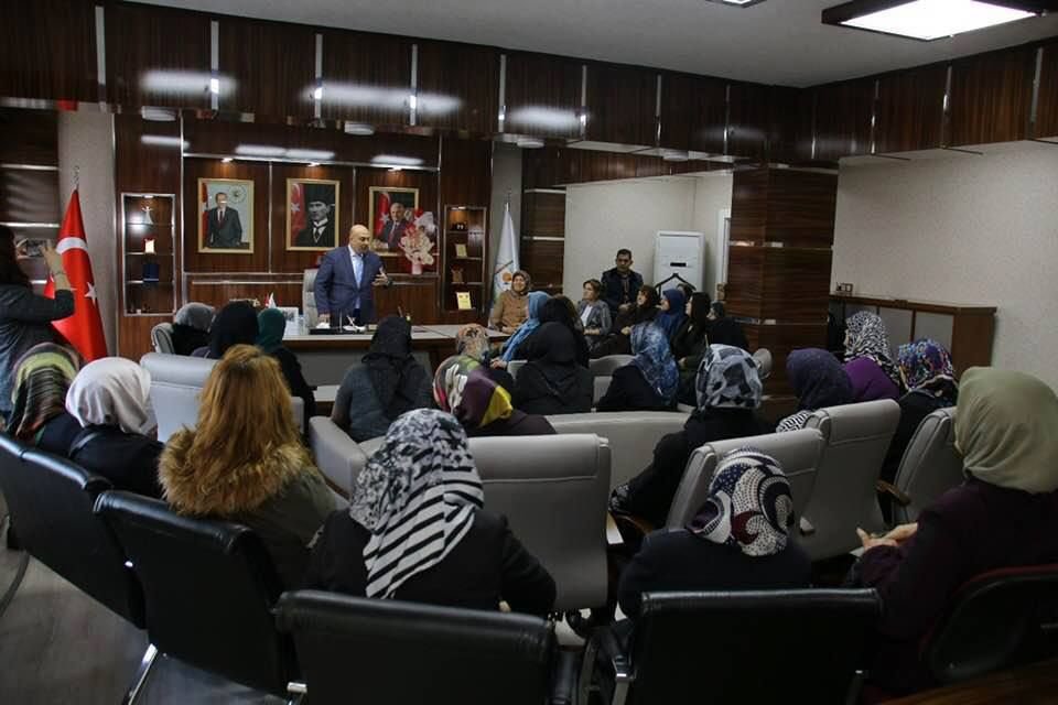 YENİÇAĞALI KADINLARDAN BAŞKAN’A ZİYARET