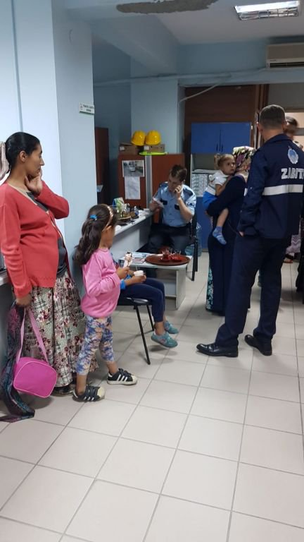 ZABITA DİLENCİLERİ TOPLADI