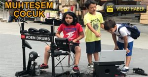 ÇOCUK YAŞTA HERKESİ BÜYÜLEDİ