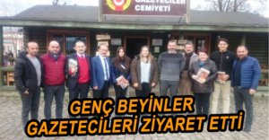 DOĞA KOLEJİ ÖĞRENCİLERİ GAZETECİLERİ ZİYARET