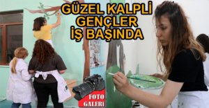 ENGELLİ ÇOCUKLAR İÇİN DUVARLARI BOYUYORLAR