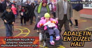 KÜÇÜK KIZI MUTLU ETMESİ KARŞILIĞINDA VAZGEÇTİ