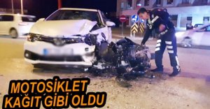 MOTOSİKLET KAĞIT GİBİ OLDU