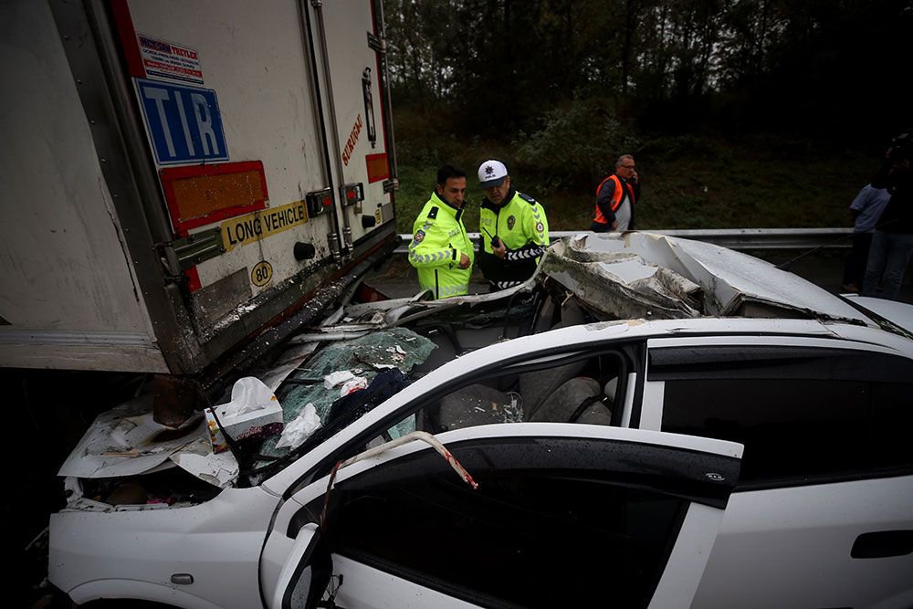 12 ARAÇ BİRBİRİNE GİRDİ....