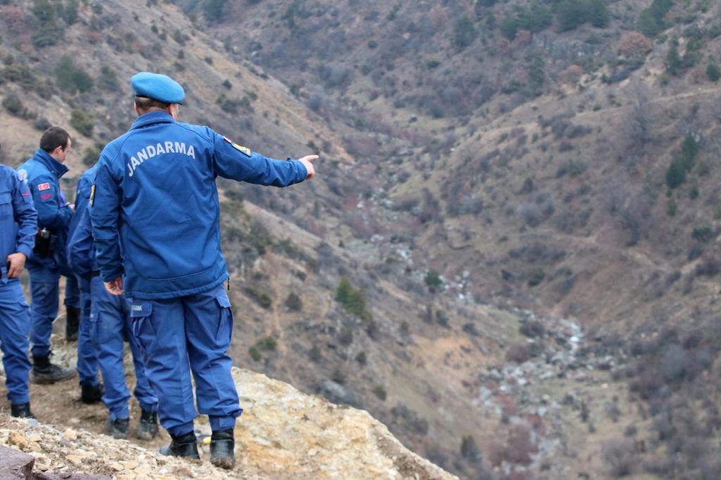 500 METREDEN ÖLÜME UÇTULAR...