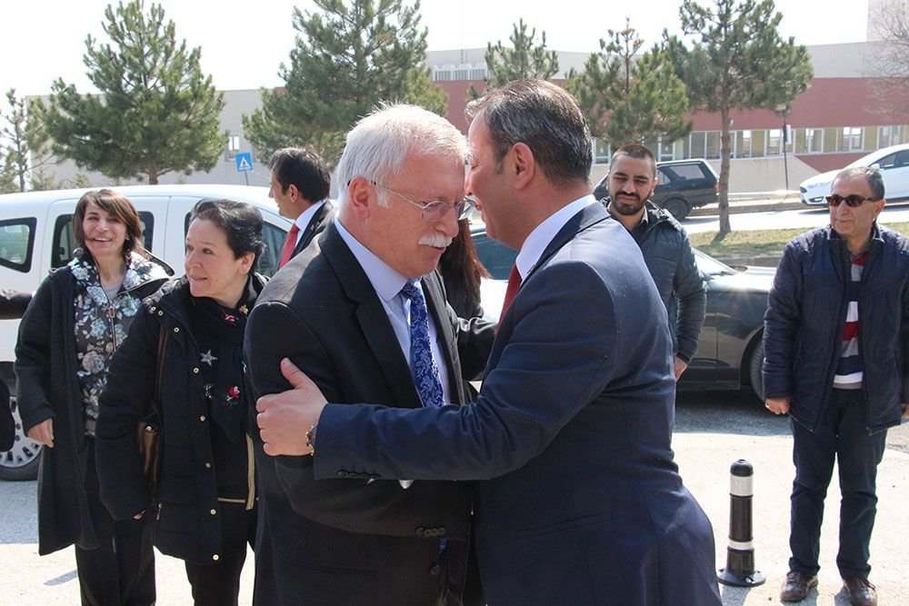 ANNE VE BABASININ HAYIR DUASIYLA BAŞLADI