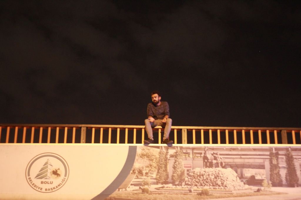 AŞKI İÇİN İNTİHARA KALKIŞTI