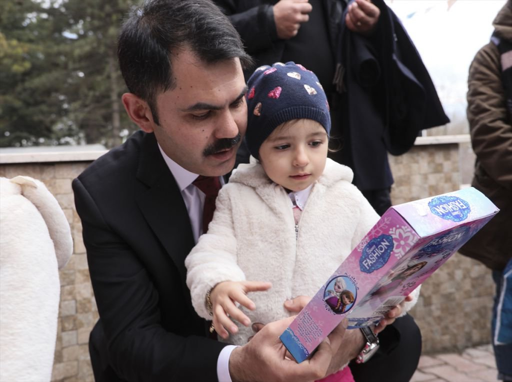 BAKAN MÜJDELERLE BOLU'DAN AYRILDI...