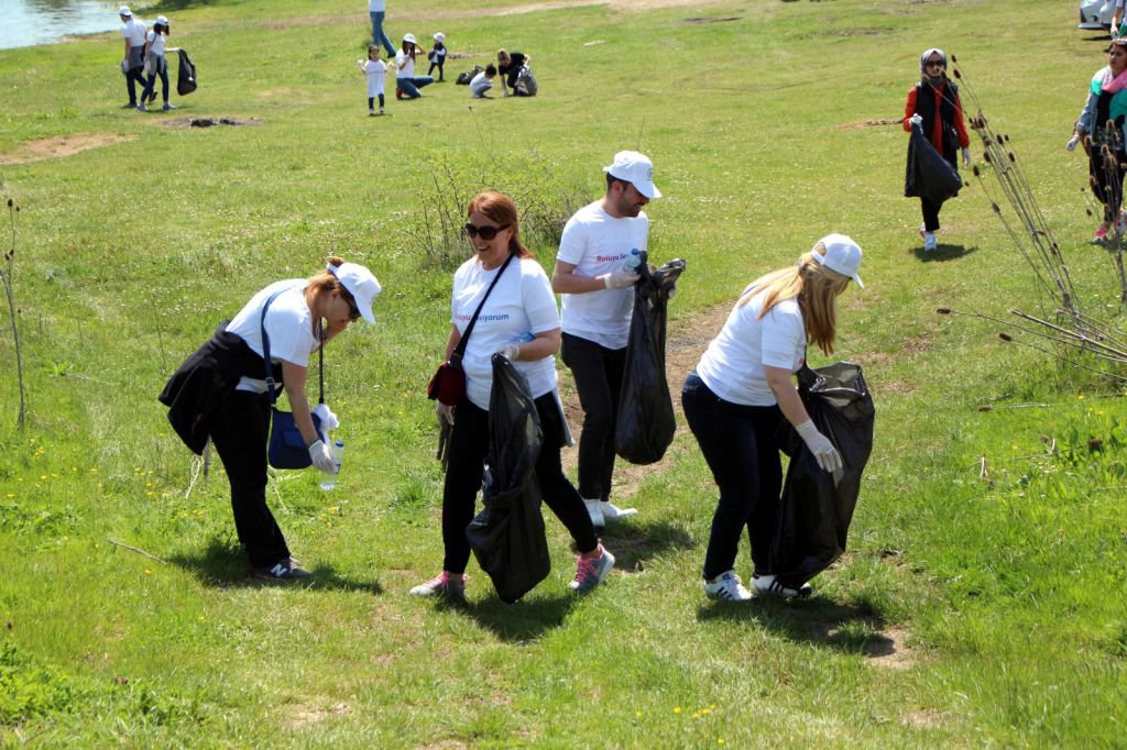 BAŞKAN ÖZCAN ÖRNEK OLDU