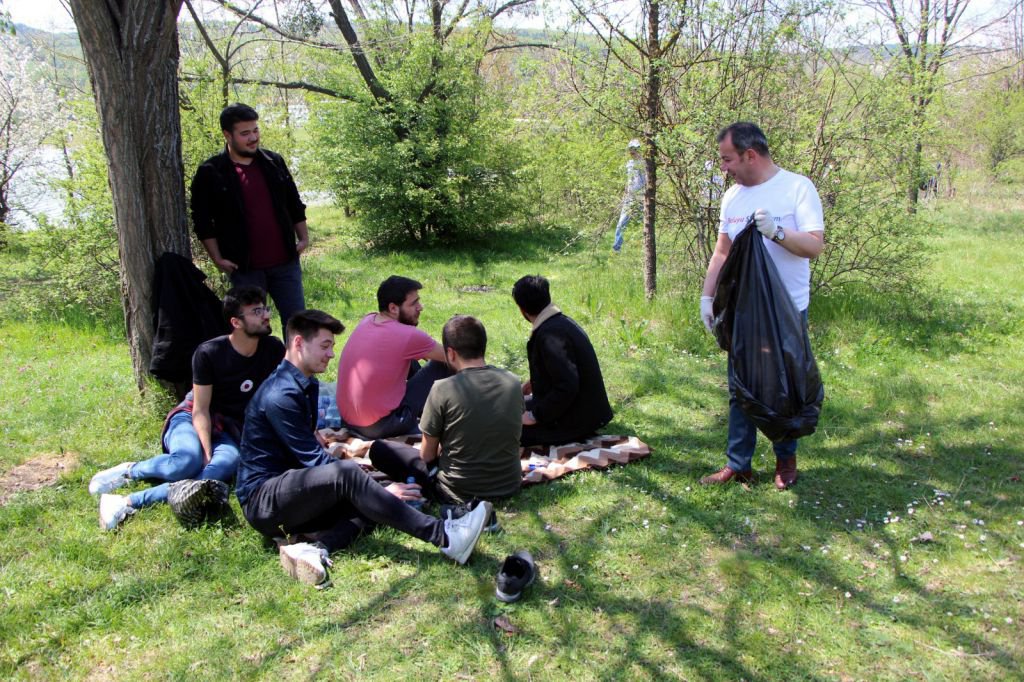 BAŞKAN ÖZCAN ÖRNEK OLDU