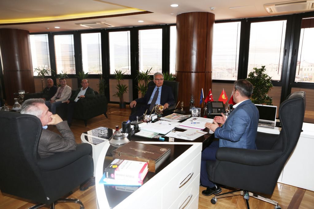 BAŞKAN ÖZCAN'A SERİNDAĞ ZİYARETİ