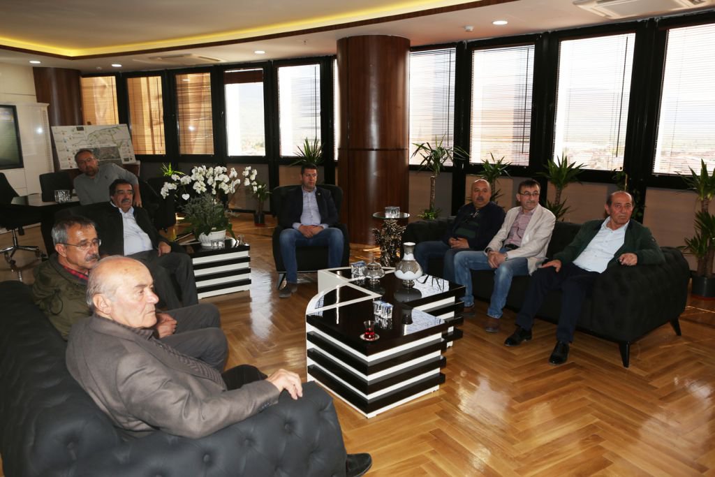 BAŞKAN ÖZCAN'A SERİNDAĞ ZİYARETİ