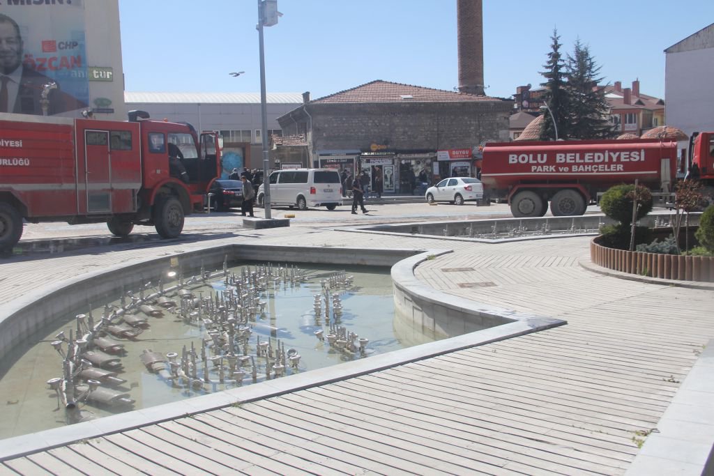 BAŞKAN'IN MİTİNGİ İÇİN HAZIRLIKLAR DEVAM EDİYOR