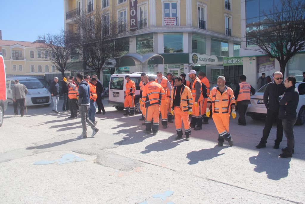 BAŞKAN'IN MİTİNGİ İÇİN HAZIRLIKLAR DEVAM EDİYOR