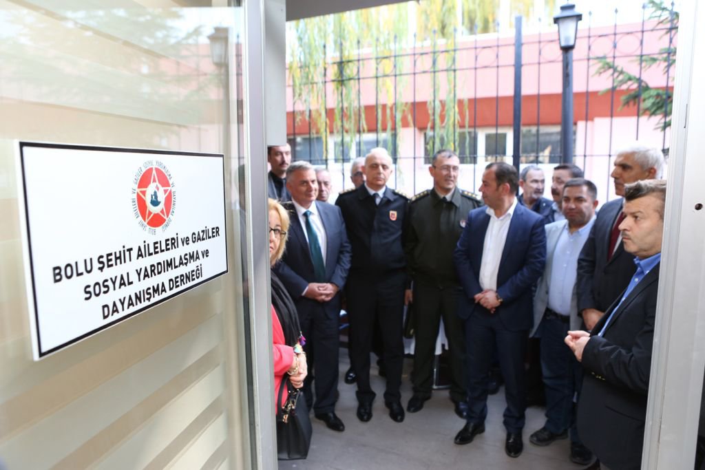 “BİZLER HER ZAMAN SİZİN YANINIZDAYIZ”