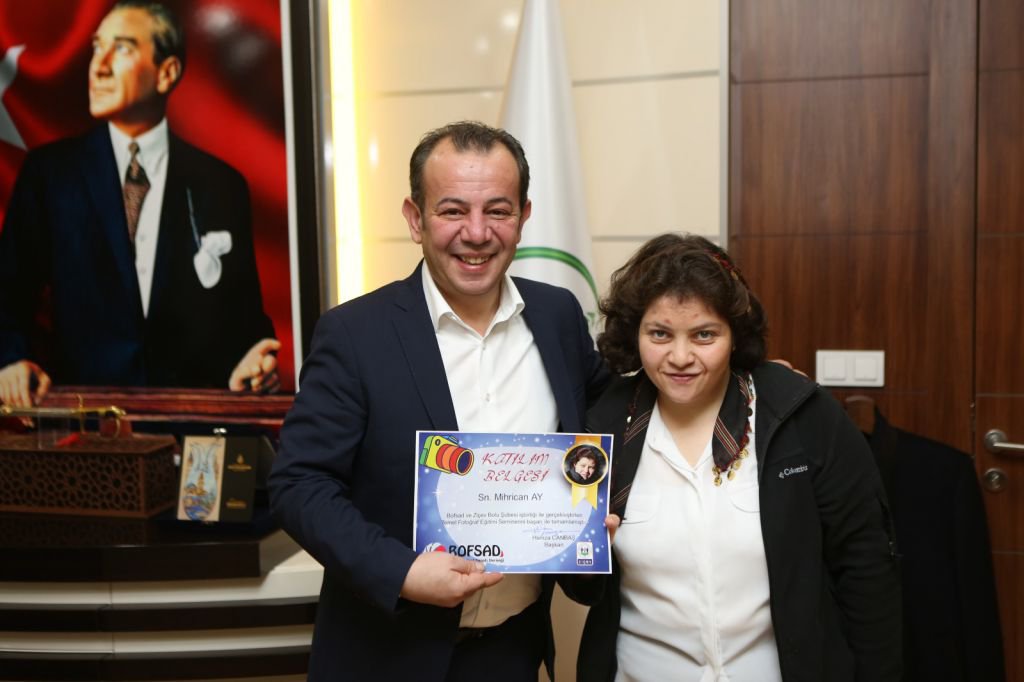 BOFSAD'DAN ENGELLİ ÇOCUKLARA FOTOĞRAF DERSİ