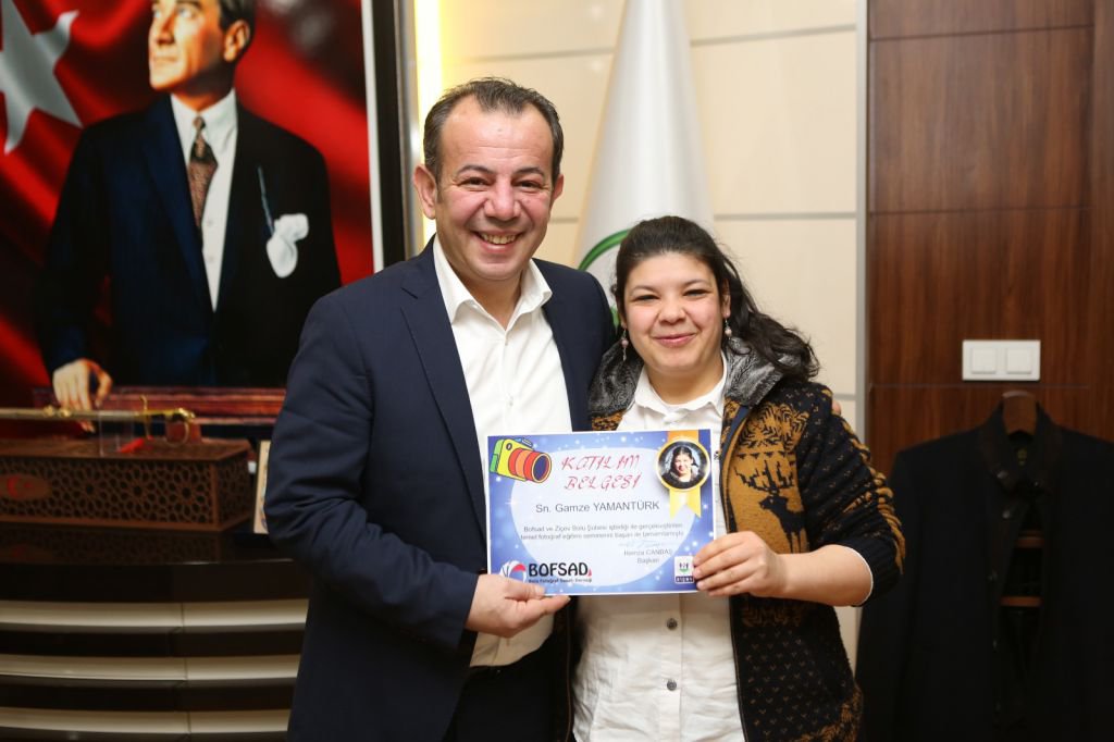 BOFSAD'DAN ENGELLİ ÇOCUKLARA FOTOĞRAF DERSİ