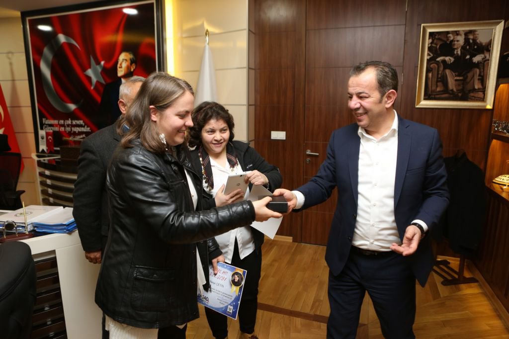 BOFSAD'DAN ENGELLİ ÇOCUKLARA FOTOĞRAF DERSİ