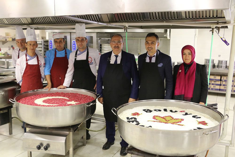 BOLU BELEDİYESİ'NDEN AŞURE İKRAMI