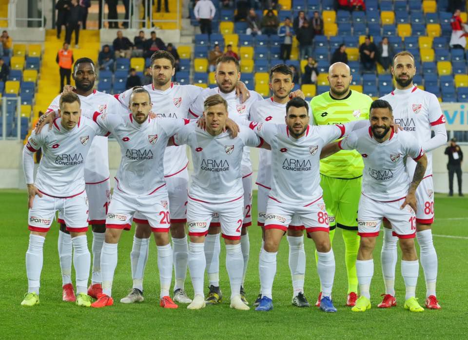 BOLUSPOR 9 KİŞİ KALAN RAKİBİNİ YENEMEDİ