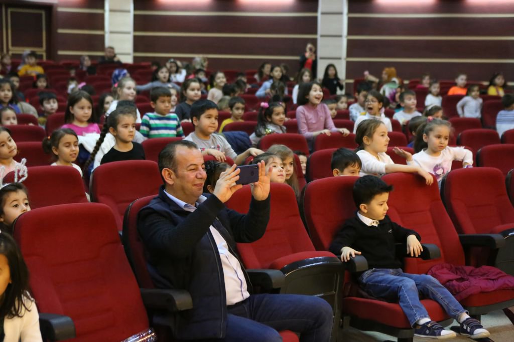 BU KONSER BİR BAŞKA