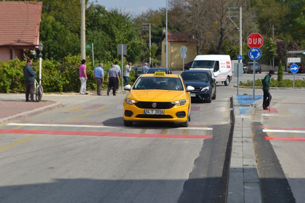 BU YOLDAN HERKES ŞİKAYETÇİ