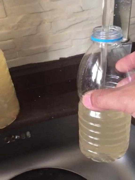 ÇEŞMELERDEN ÇAMUR AKIYOR !