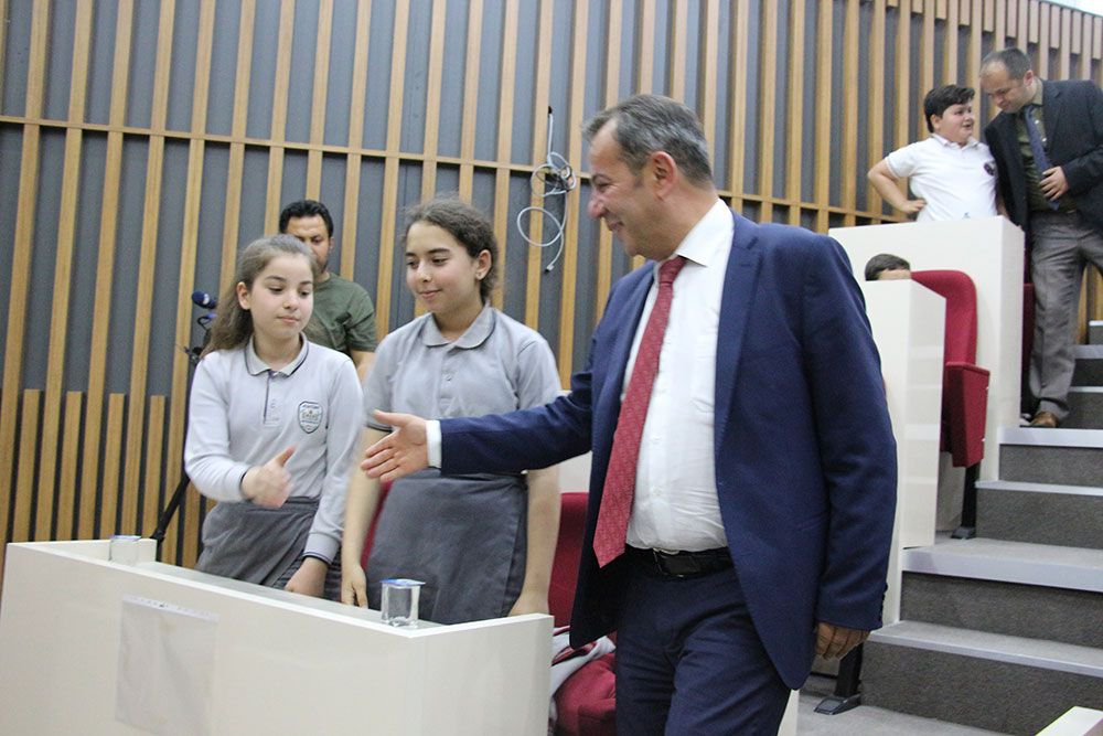 ÇOCUK MECLİSİ KURULDU