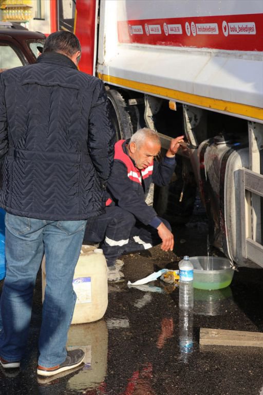 ÇÖP TOPLAMAYA GİDERKEN ORTALIĞI DAĞITTI