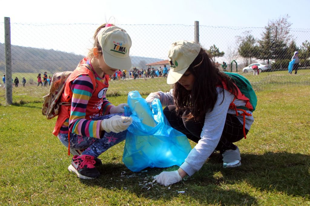 “DAHA TEMİZ BİR DÜNYA OLUŞTURMAK BİZİM ELİMİZDE”